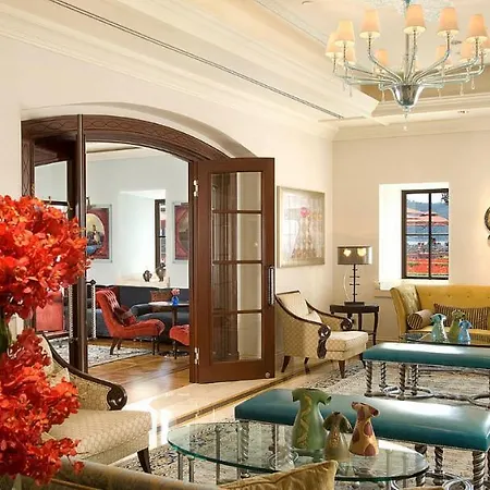 Four Seasons At The Bosphorus