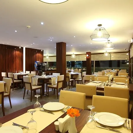 Hotel Victory &