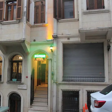 Full House Boutique Aparthotel