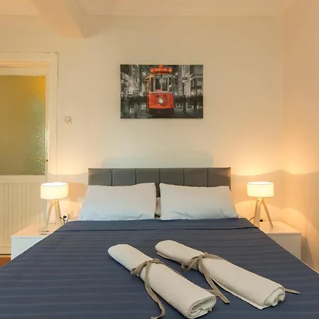 Apartment Siraselviler Caddesi