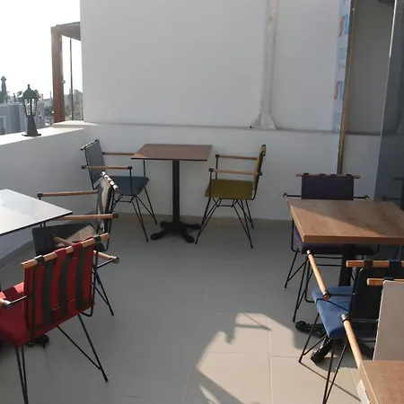 La Boutique Hotel 2*