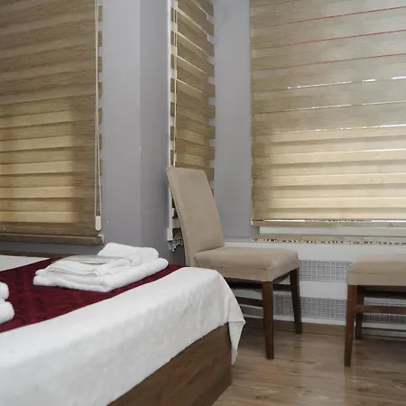 Aparthotel Hisar Bayazit 3*