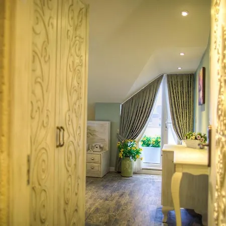 Hotel Elegance