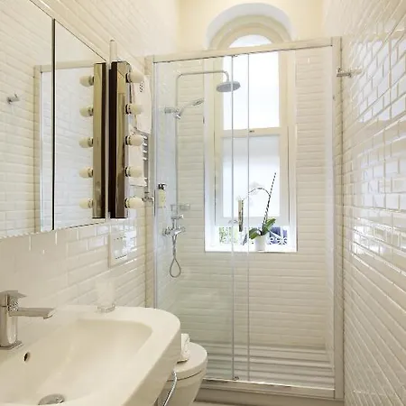 Galatasaray Flats 4*