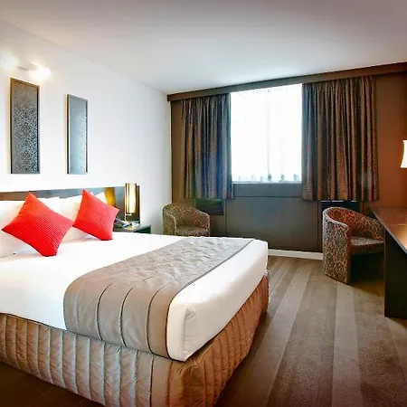 Otel Mercure West & Convention Center