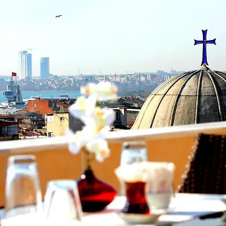Alf Hotel 4*