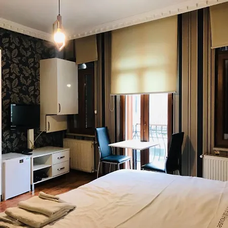 Full House Boutique Hotel de apartamente