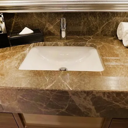 Hawthorn By Wyndham Airport 5* İstanbul