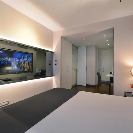 Nish & Hotel Istanbul