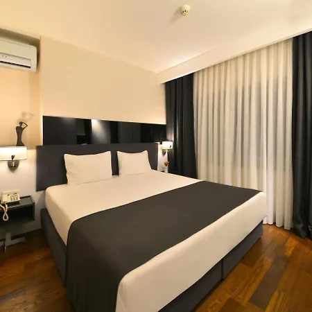 Hotel Nish & Istanbul