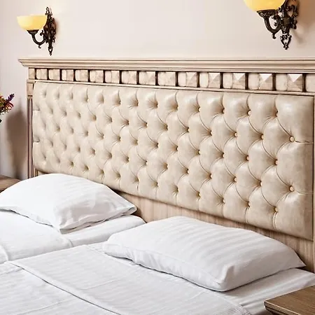 Istanbul Holiday Hotel 3* Стамбул