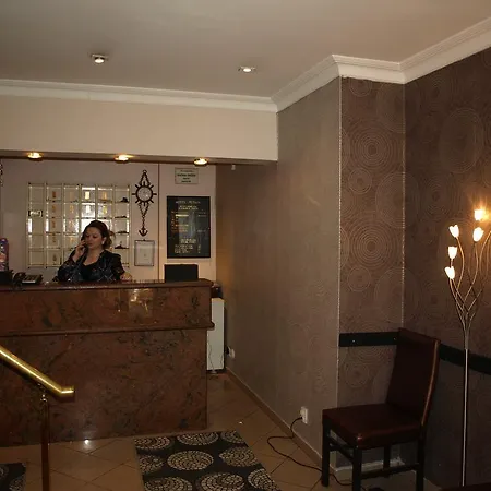 Hotel Esra Sultan Petrol 3*