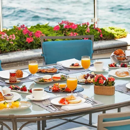 Four Seasons At The Bosphorus 5*