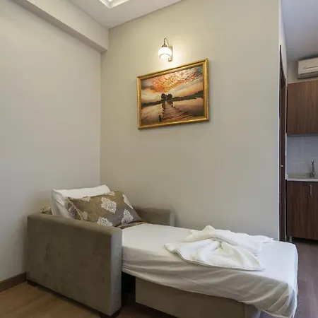 Aparthotel Capricorn By Otantik *
