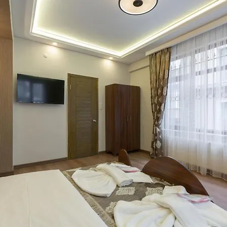Aparthotel Capricorn By Otantik