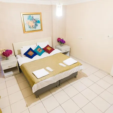 White Palace Apart Hotel Old City 2*