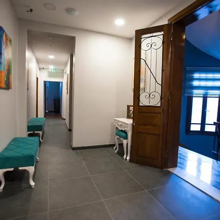 The Void Otel