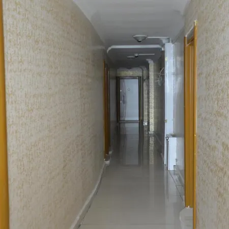 Aparthotel Avsin 3*