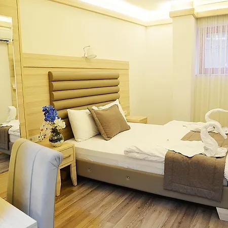 Park Royal Alkhaleej Hotel *