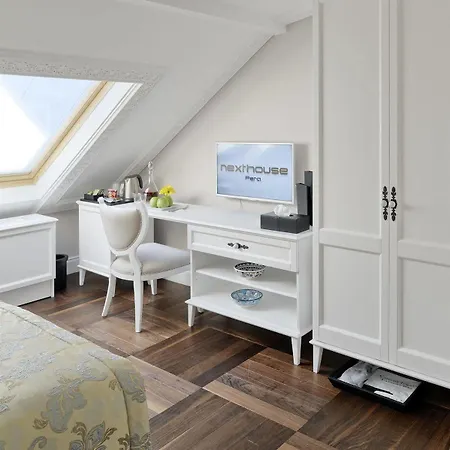 Nexthouse Pera (adults Only)