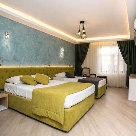 Pera Capitol Hotel
