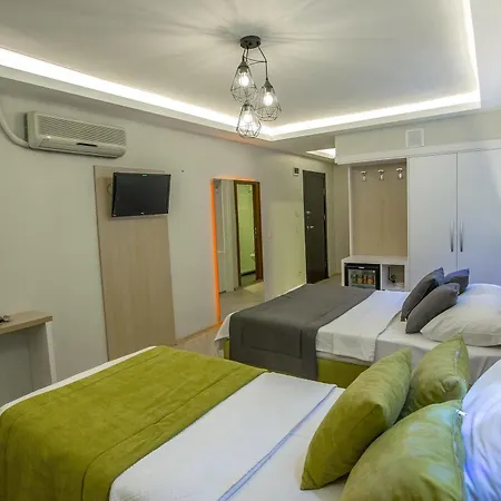 Pera Capitol 3*