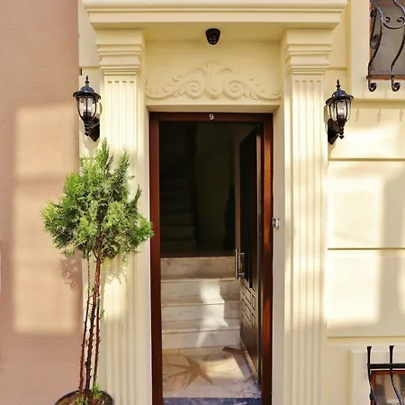 Camelot Apartment