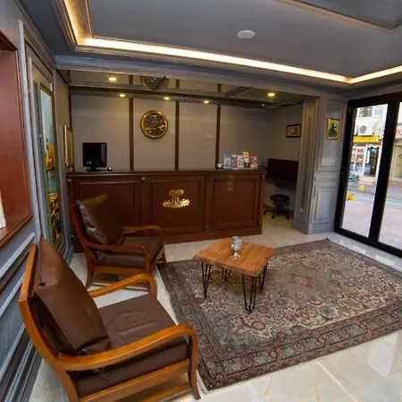 Hhk Downtown Hotel