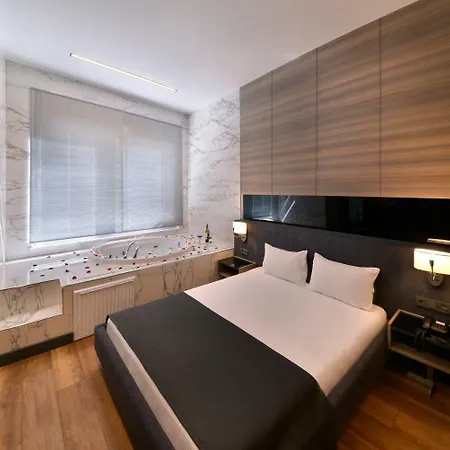 Hotel Nish & Istanbul