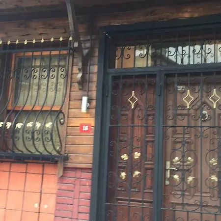 Divan Wooden *