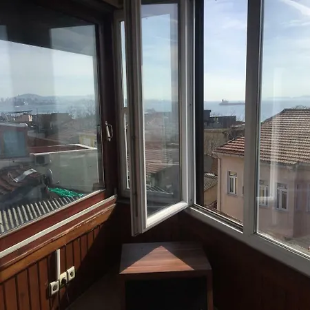 Divan Wooden Istanbul