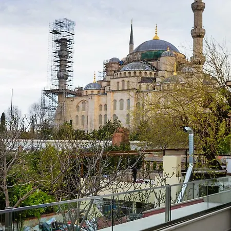 Obelisk & Szálloda 4*