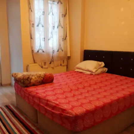 Aparthotel Omer Hayyam Suites 3*