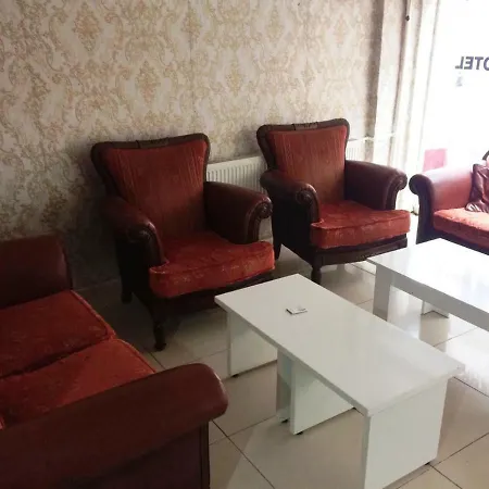 Hotel Cannady 3*
