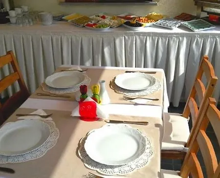 Interstar Szálloda