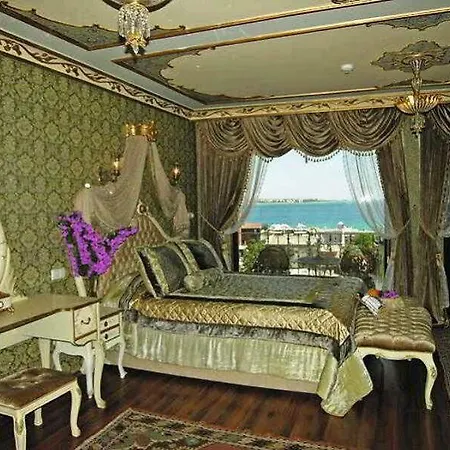 Romantic Hotel