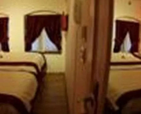 Corner Hot Hotel 3*