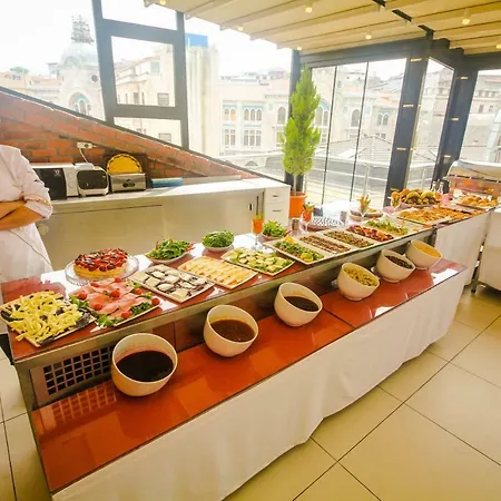 Venue Old Hotell 2*