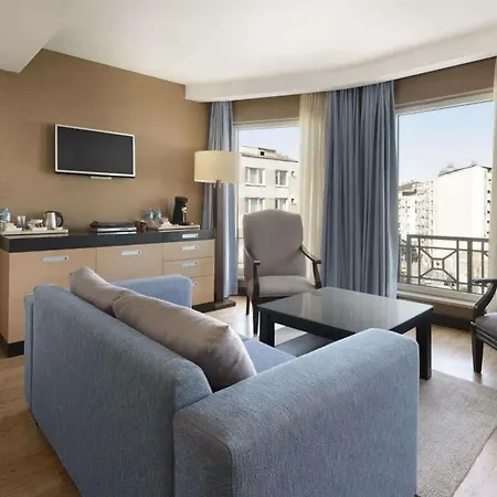 Ramada Plaza City Center Osmanbey Hotel 5*