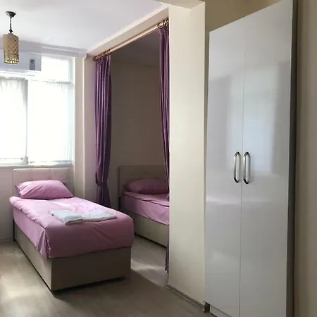 Marbella Bed & Breakfast 2*