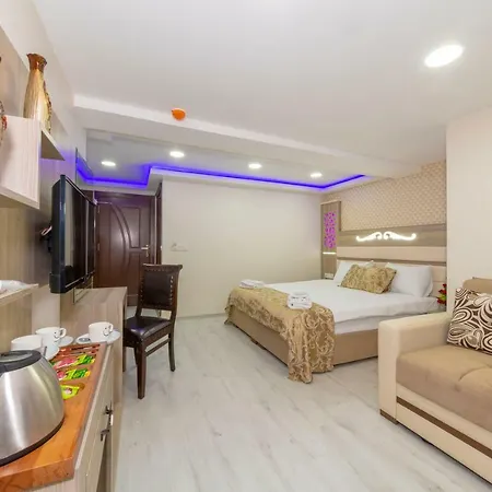 Raimond Istanbul