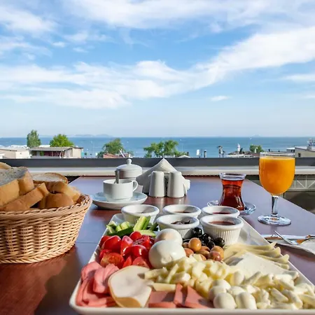 Hotel Golden 3*
