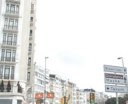 The Y Aparthotel 2*