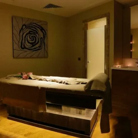 Hotel Grand Harilton
