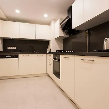 Amazing Triplex By Deniz Suites Apartment