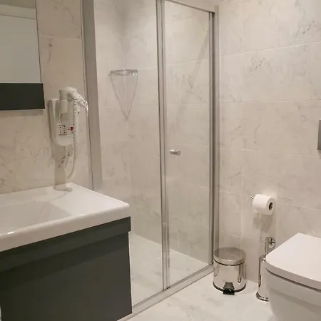 The Roomy Sisli Hotel 2*