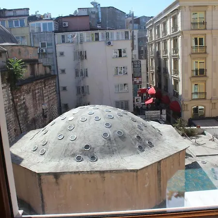 Omega Hotel 2*