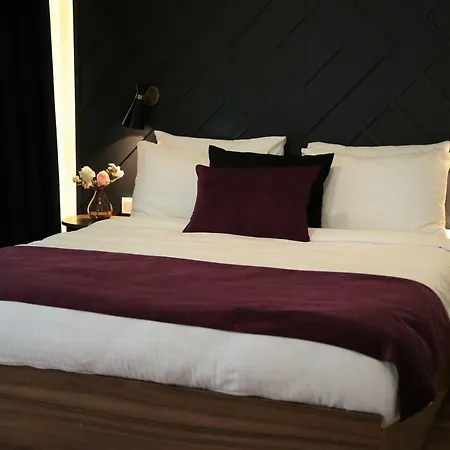 The Roomy Sisli 2*