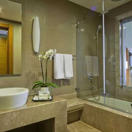 The Park Pendik 5*