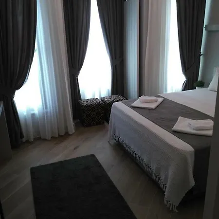 Hotell Bella 3 *